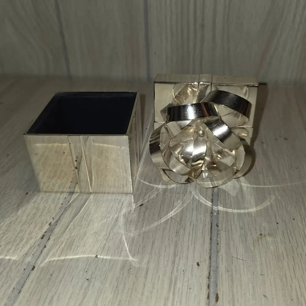 Vtg Silver Gift Box W/Bow Jewlery Box Trinket Gift Box 4